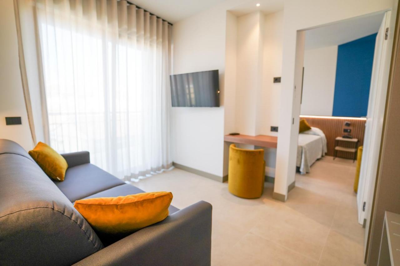 Hotel Taormina Σαν Μπενεντέτο ντελ Τρόντο Εξωτερικό φωτογραφία