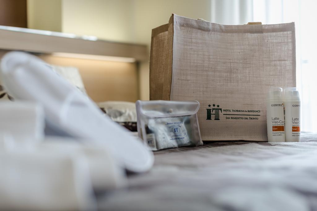 Hotel Taormina Σαν Μπενεντέτο ντελ Τρόντο Εξωτερικό φωτογραφία