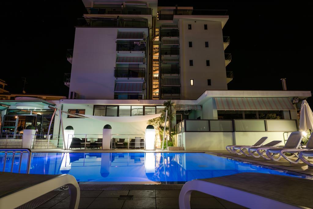 Hotel Taormina Σαν Μπενεντέτο ντελ Τρόντο Εξωτερικό φωτογραφία