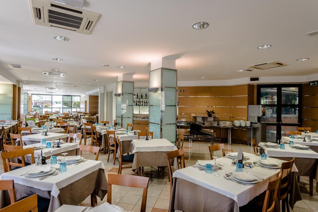 Hotel Taormina Σαν Μπενεντέτο ντελ Τρόντο Εξωτερικό φωτογραφία