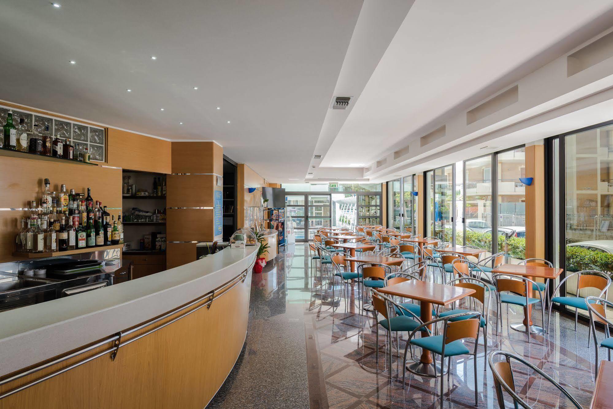Hotel Taormina Σαν Μπενεντέτο ντελ Τρόντο Εξωτερικό φωτογραφία