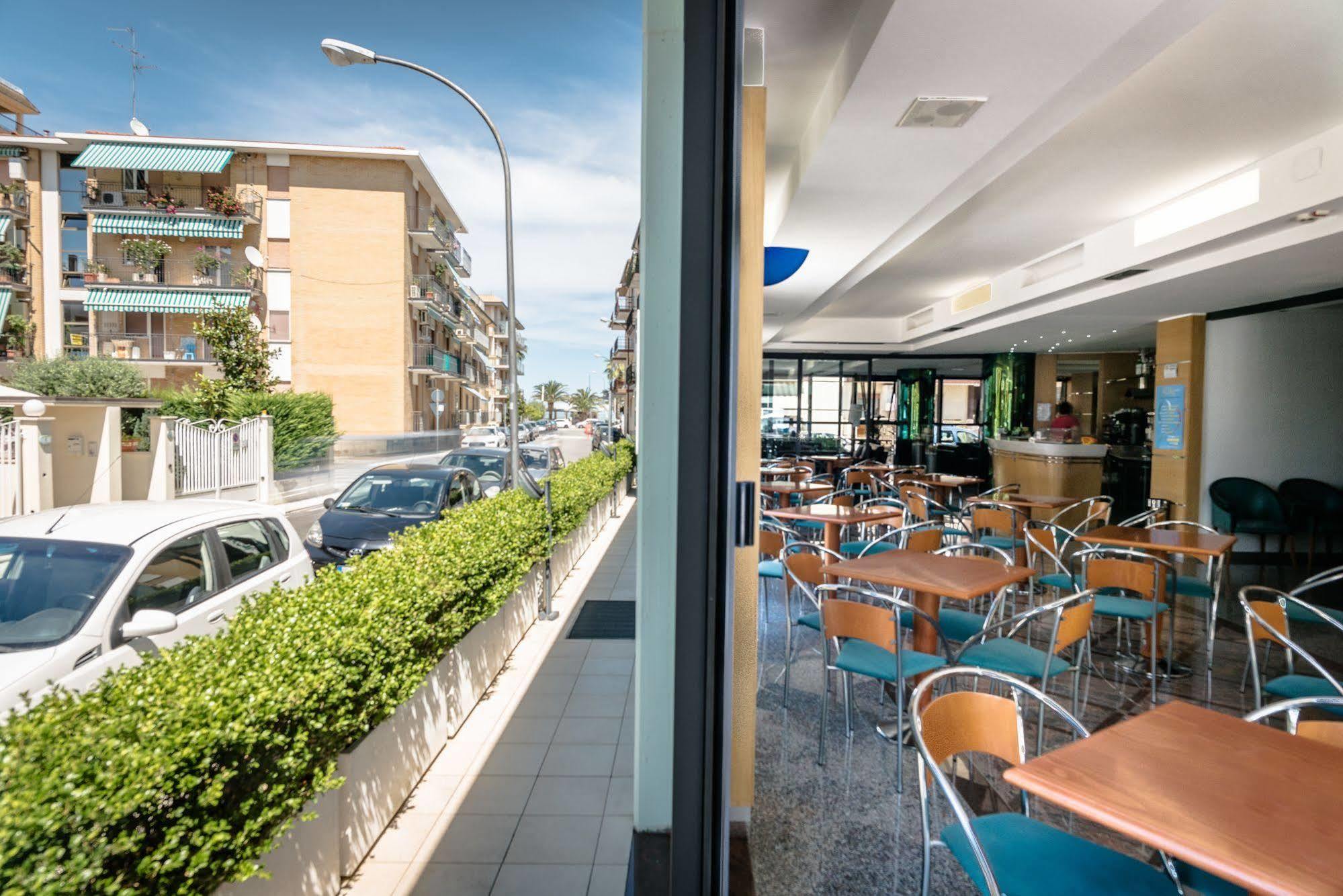 Hotel Taormina Σαν Μπενεντέτο ντελ Τρόντο Εξωτερικό φωτογραφία