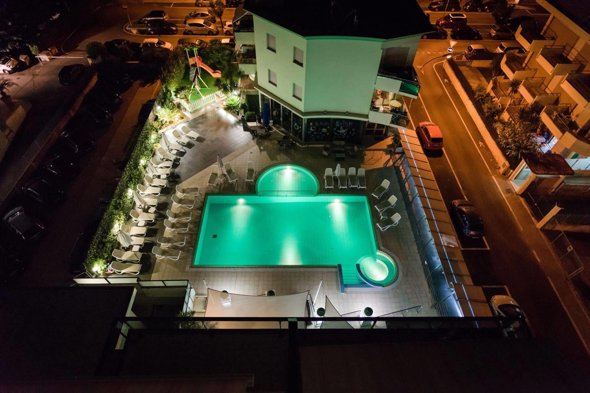 Hotel Taormina Σαν Μπενεντέτο ντελ Τρόντο Εξωτερικό φωτογραφία