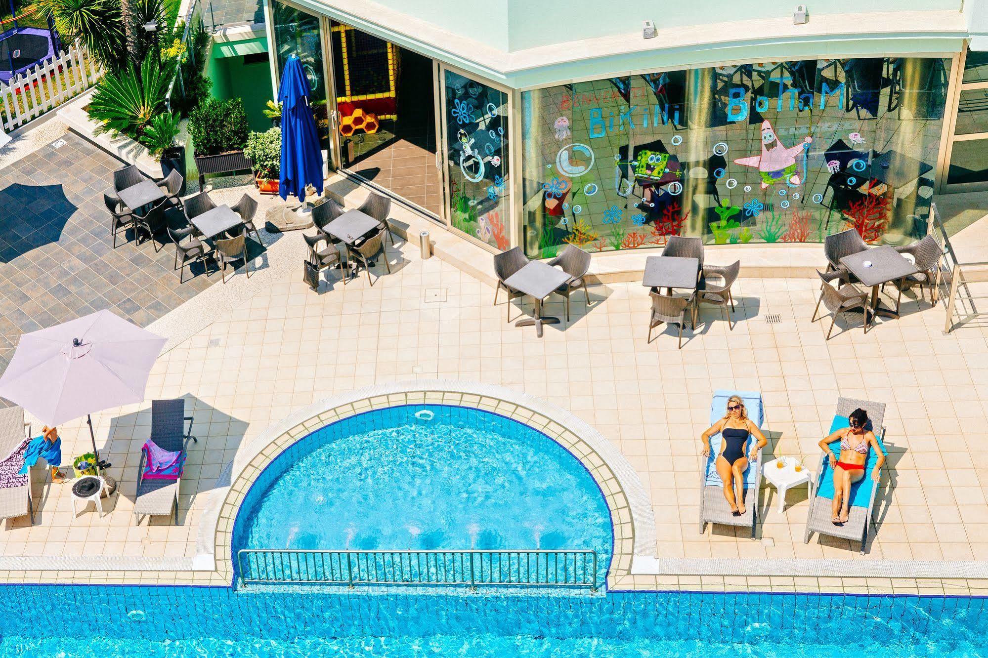 Hotel Taormina Σαν Μπενεντέτο ντελ Τρόντο Εξωτερικό φωτογραφία